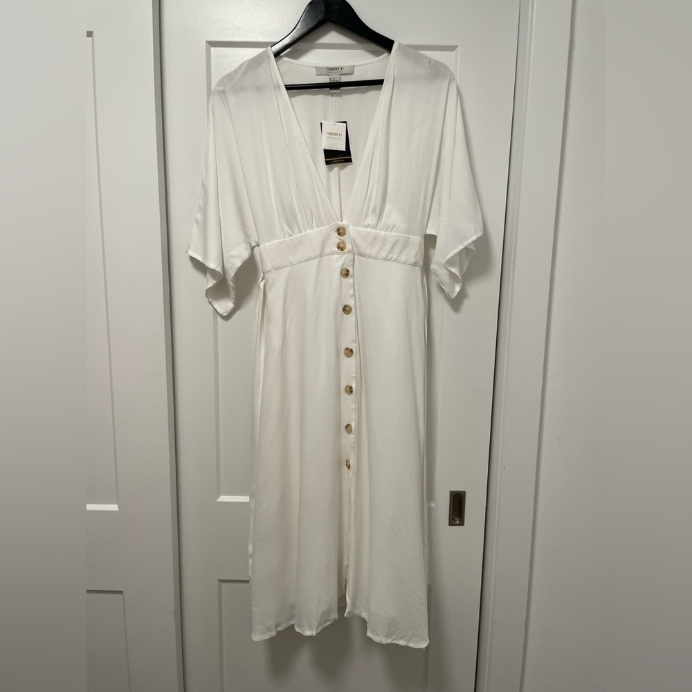 NWT Plunging Button-Front Knee-Length Dress
